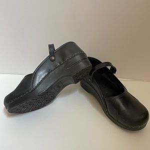 Womens Sanita black leather clog sz 39